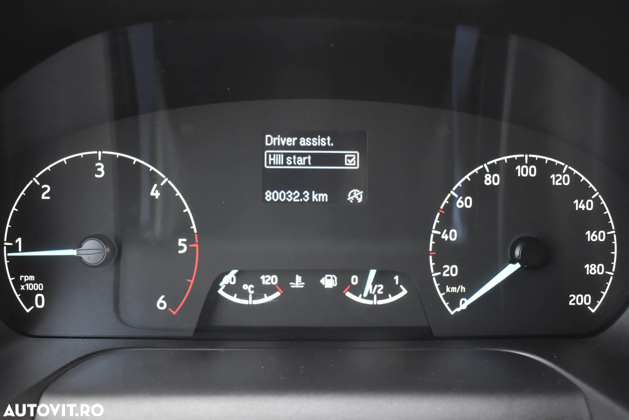 Ford Transit Custom Kombi 320 2.0 EcoBlue 130 CP L2H1 Trend - 22