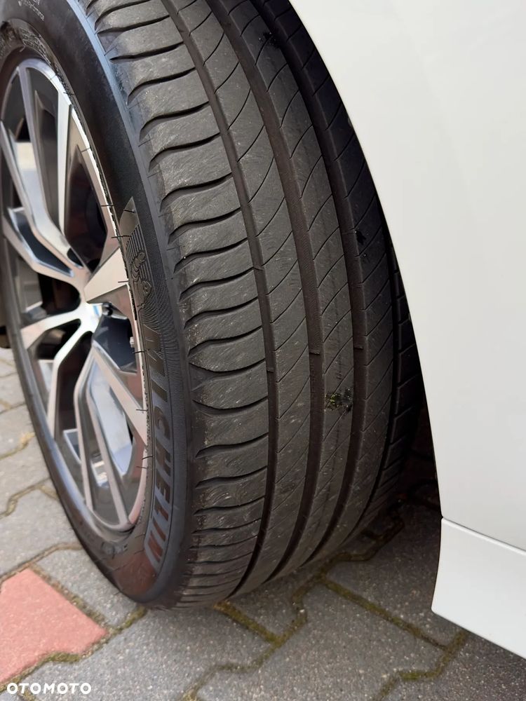 BMW Seria 3 318d Sport Line - 17