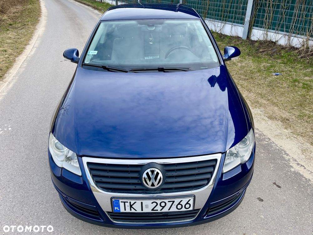 Volkswagen Passat 2.0 TDI Comfortline - 27