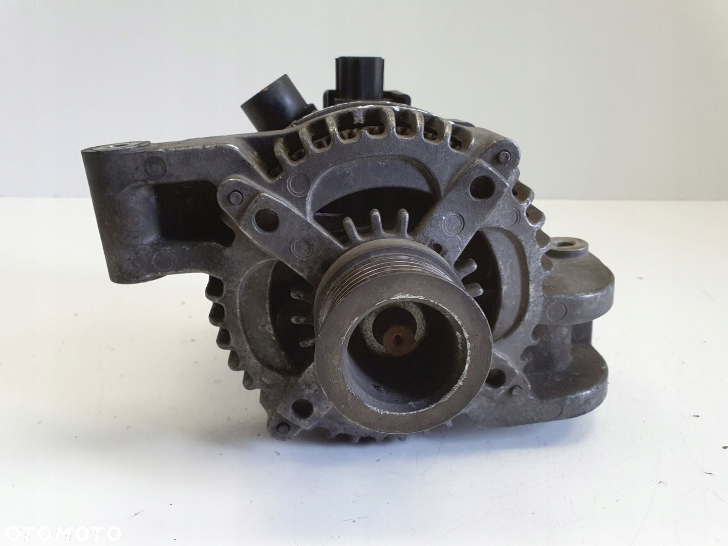 Ford C-Max Focus mk2 1.8 16V ALTERNATOR 30667069 3M5T-10300-LC - 4