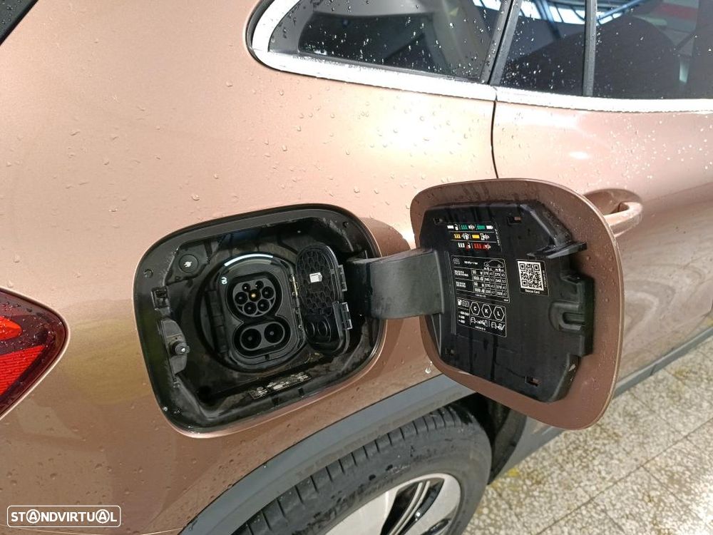 Mercedes-Benz EQA 250 Progressive - 11