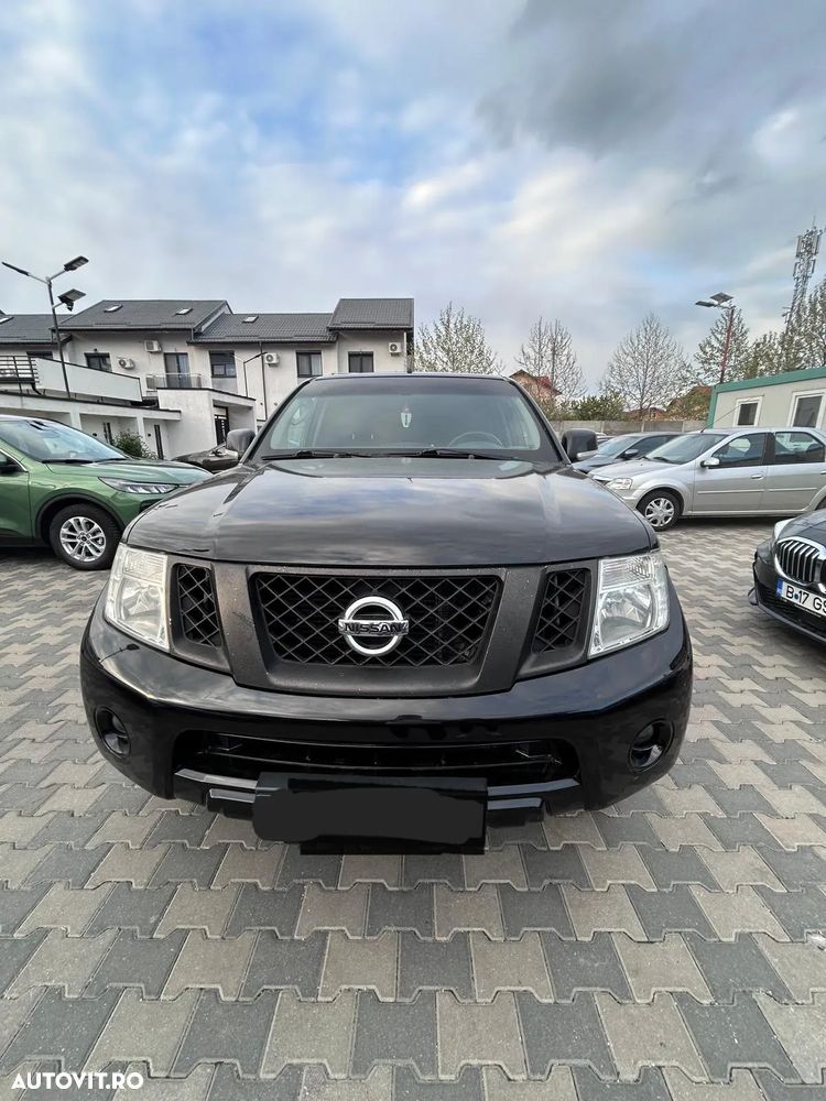 Nissan Navara Double Cab LE - 1