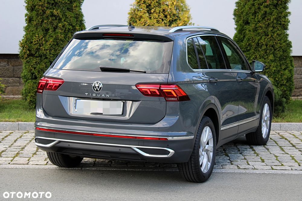Volkswagen Tiguan - 12