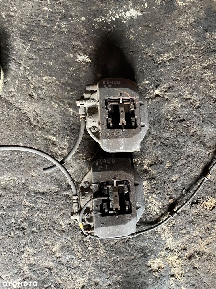 ZACISKI TYŁ TYLNE LEXUS LS460/LS600H 2007-2012 - 1