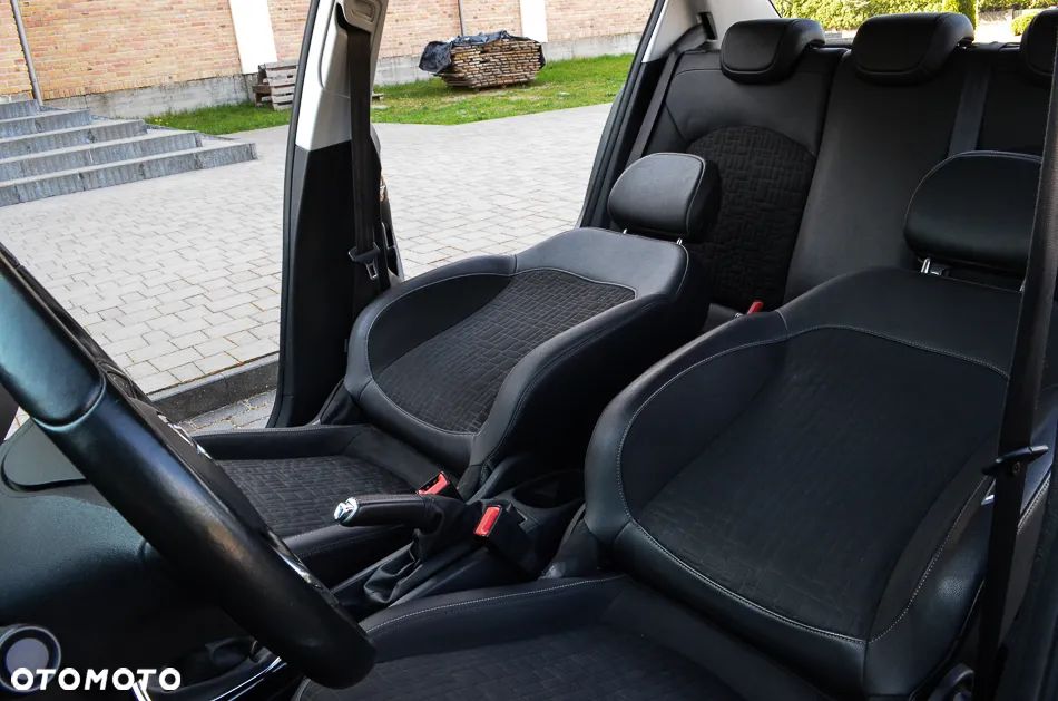 Opel Corsa 1.4 Active - 29