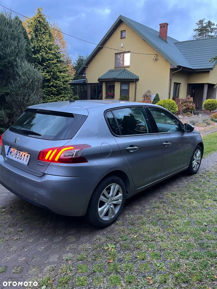 Peugeot 308 1.2 PureTech Business Line S&S - 4