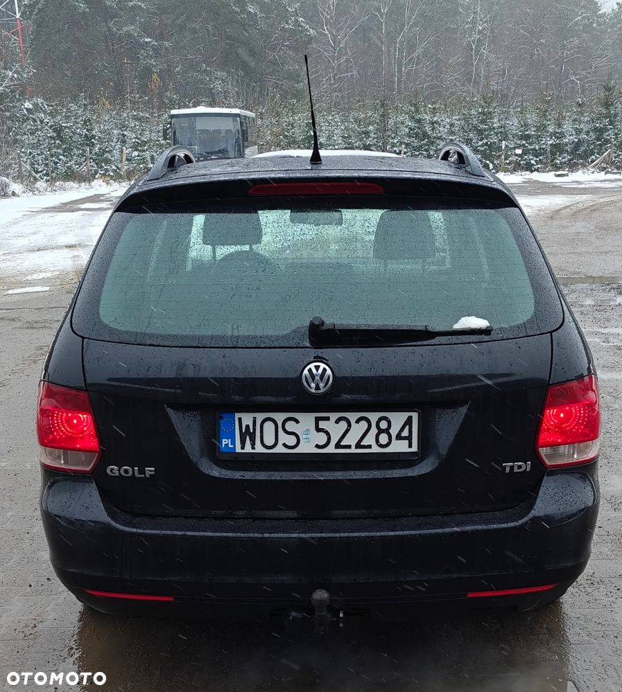 Volkswagen Golf - 6