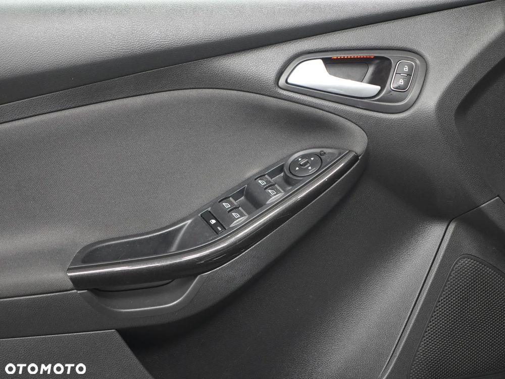 Ford Focus 1.0 EcoBoost Edition - 18
