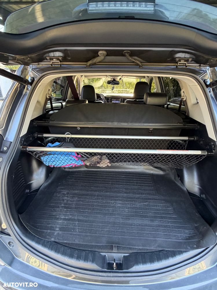 Toyota RAV4 2.5 VVT-i 4x4 Luxury - 9