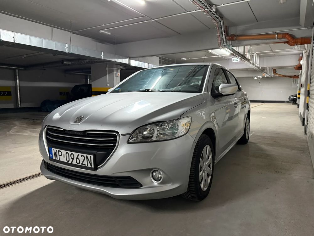 Peugeot 301 1.6 BlueHDi Active - 2