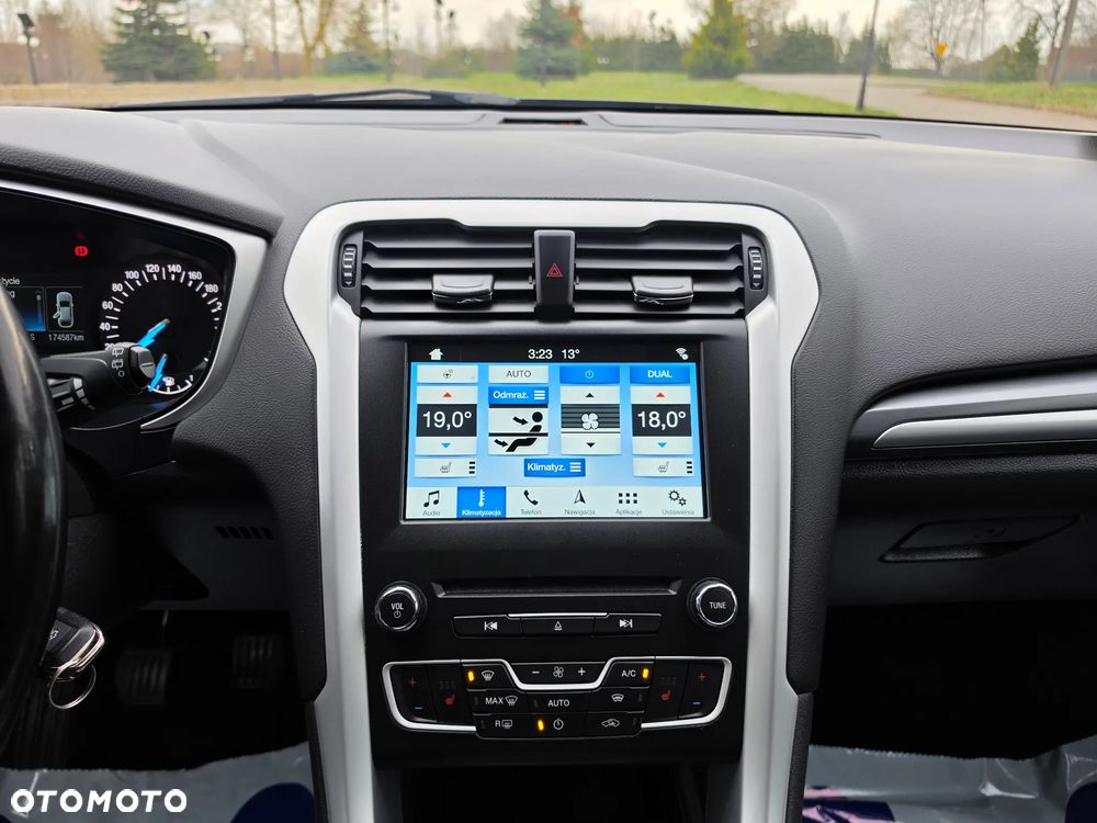 Ford Mondeo 2.0 TDCi Titanium - 33