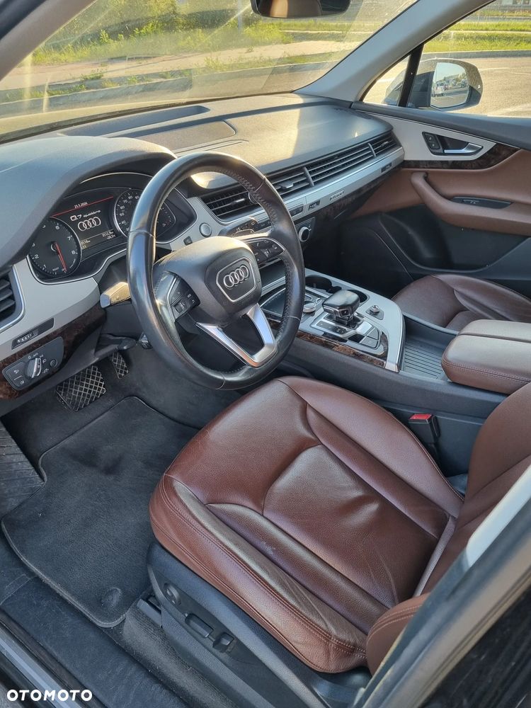 Audi Q7 - 6