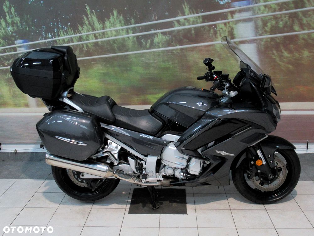 Yamaha FJR - 4