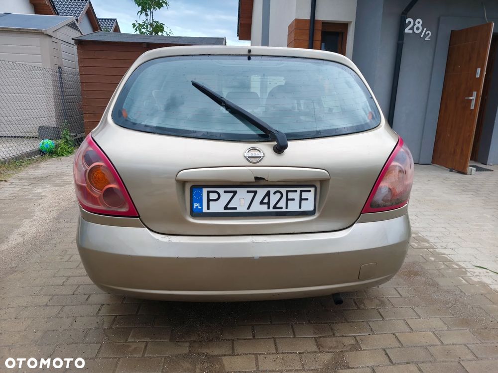 Nissan Almera - 6