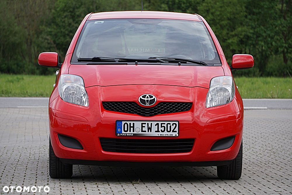 Toyota Yaris - 12