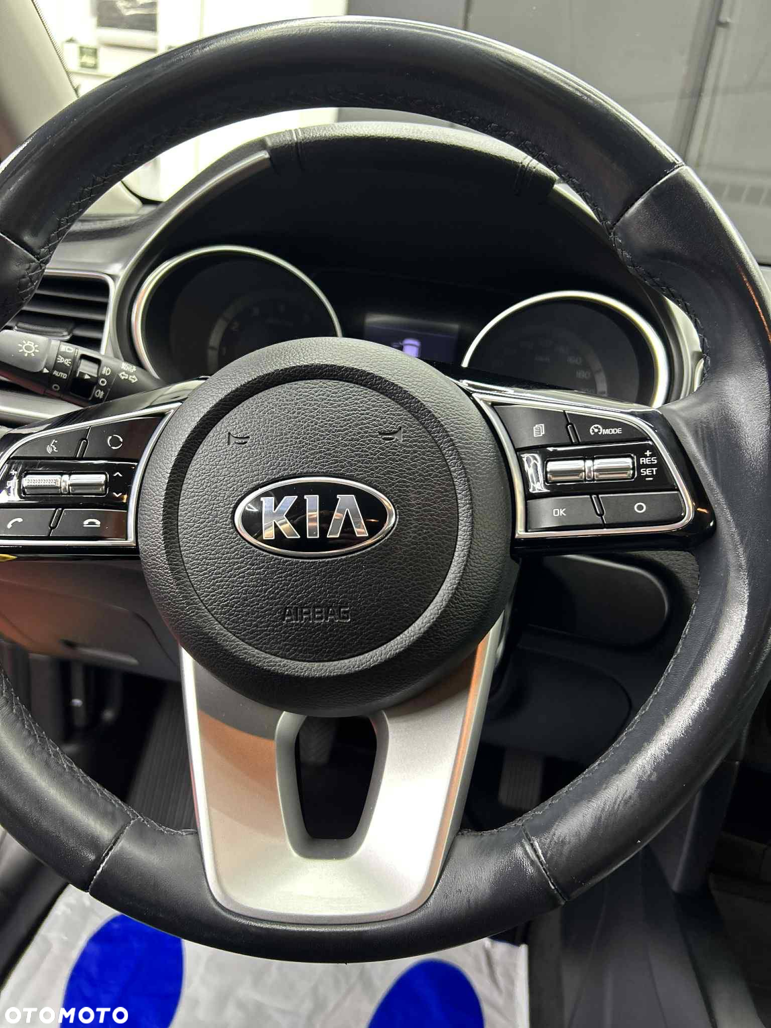 Kia XCeed - 16