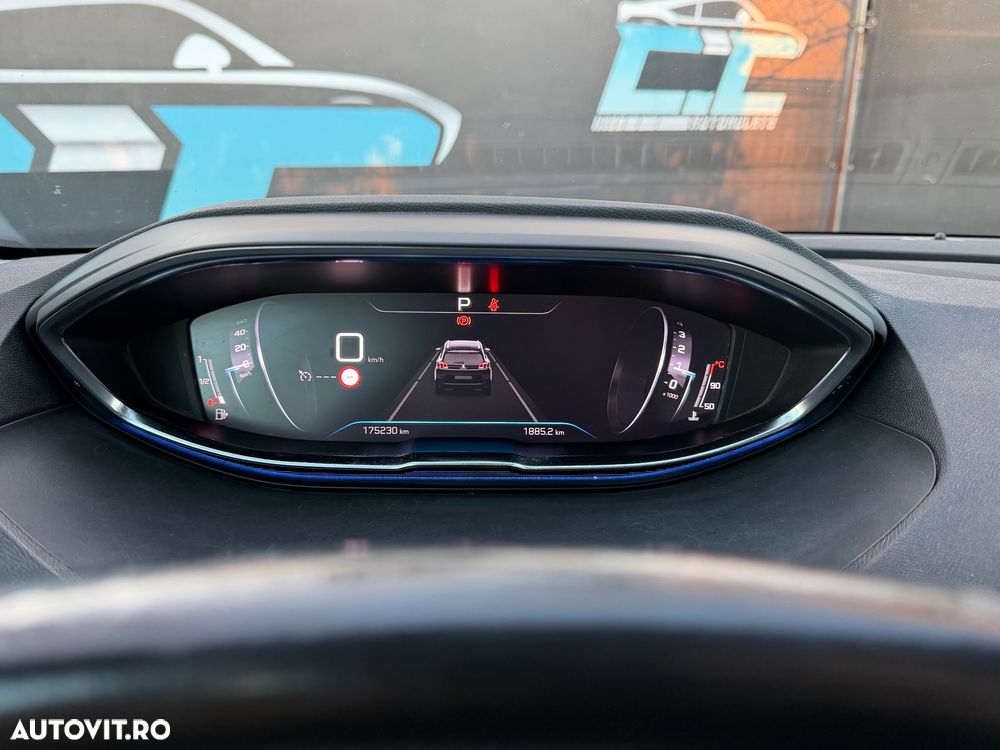 Peugeot 5008 BlueHDI 130 EAT8 Active Pack - 25