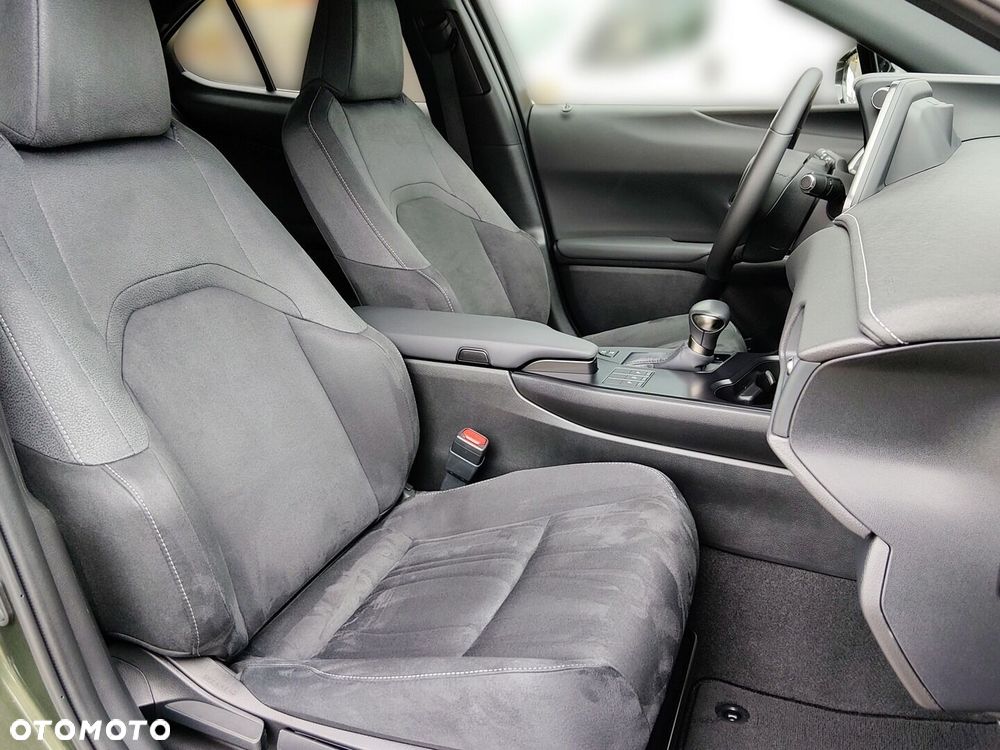 Lexus UX 250h GPF Business 2WD - 13