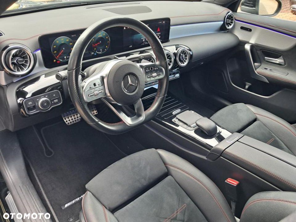 Mercedes-Benz CLA - 13