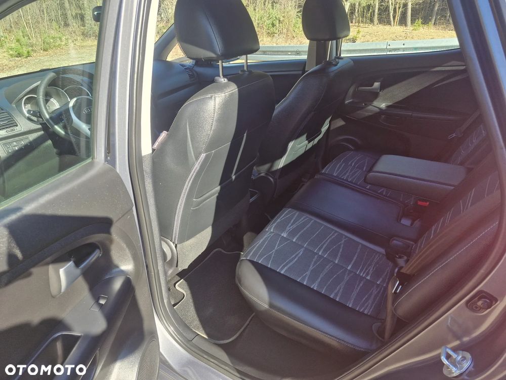 Kia Venga 1.6 CVVT Black Collection - 22