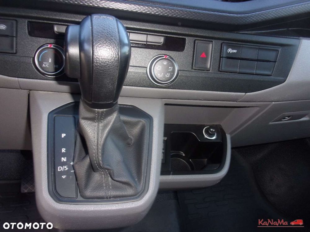 Volkswagen Transporter - 4