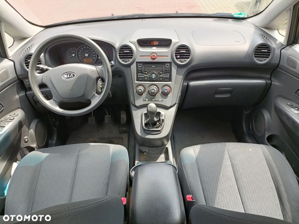 Kia Carens 2.0 EX - 9