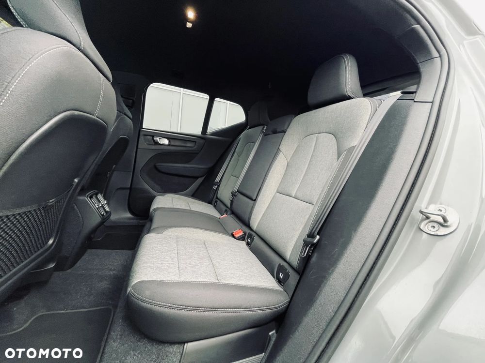 Volvo XC 40 B3 Core - 19