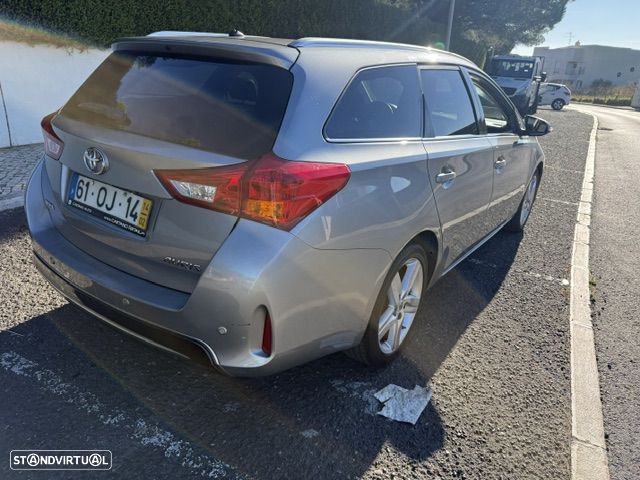 Toyota Auris Touring Sports 1.4 D-4D Exclusive+Skyview - 7