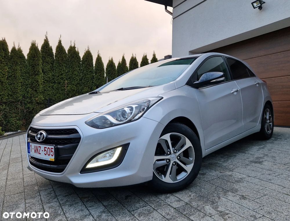 Hyundai i30 1.6 CRDI Passion Plus - 2