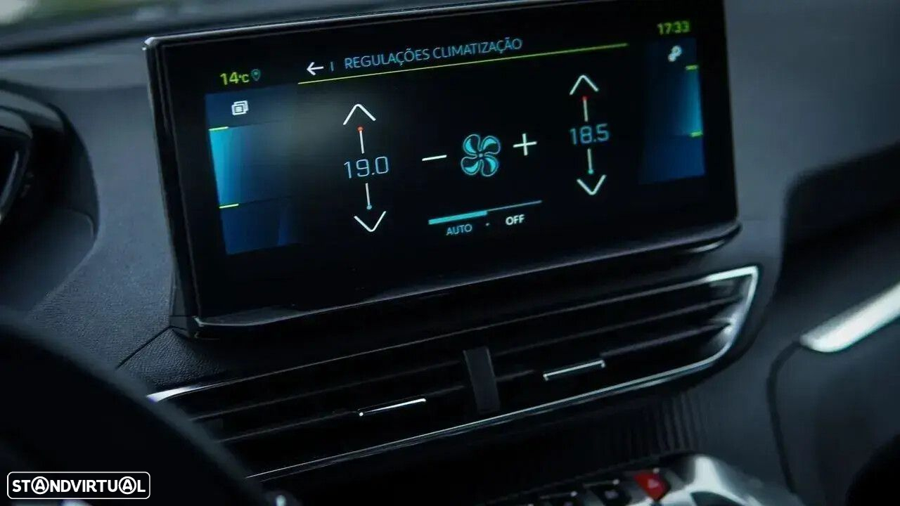 Peugeot 3008 1.6 Hybrid Allure Pack e-EAT8 - 45