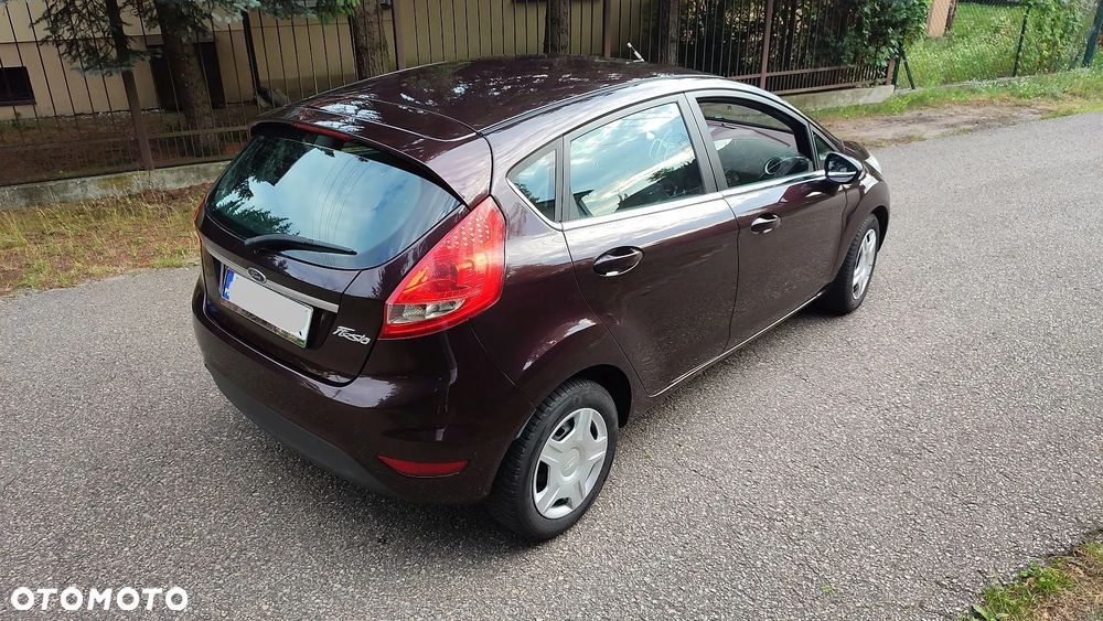 Ford Fiesta 1.25 Platinium X - 23