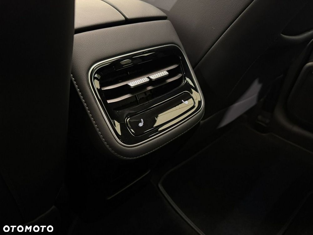 Chery Tiggo 8 1.5 T-GDI Super Hybrid Prestige DCT - 26
