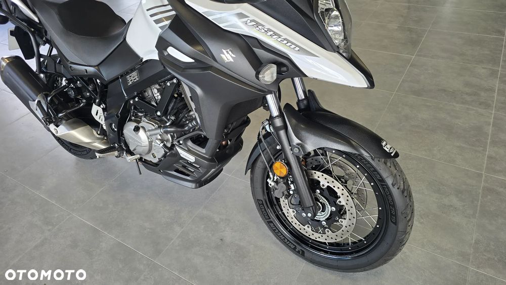 Suzuki V-STROM - 23