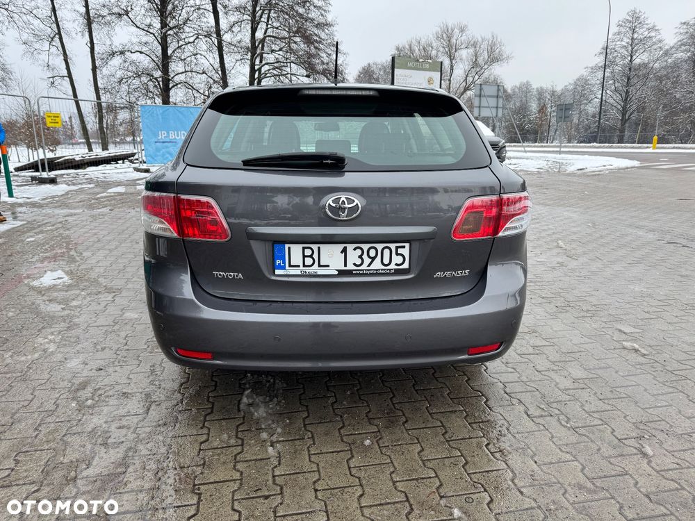 Toyota Avensis 1.8 Sol EU5 - 6
