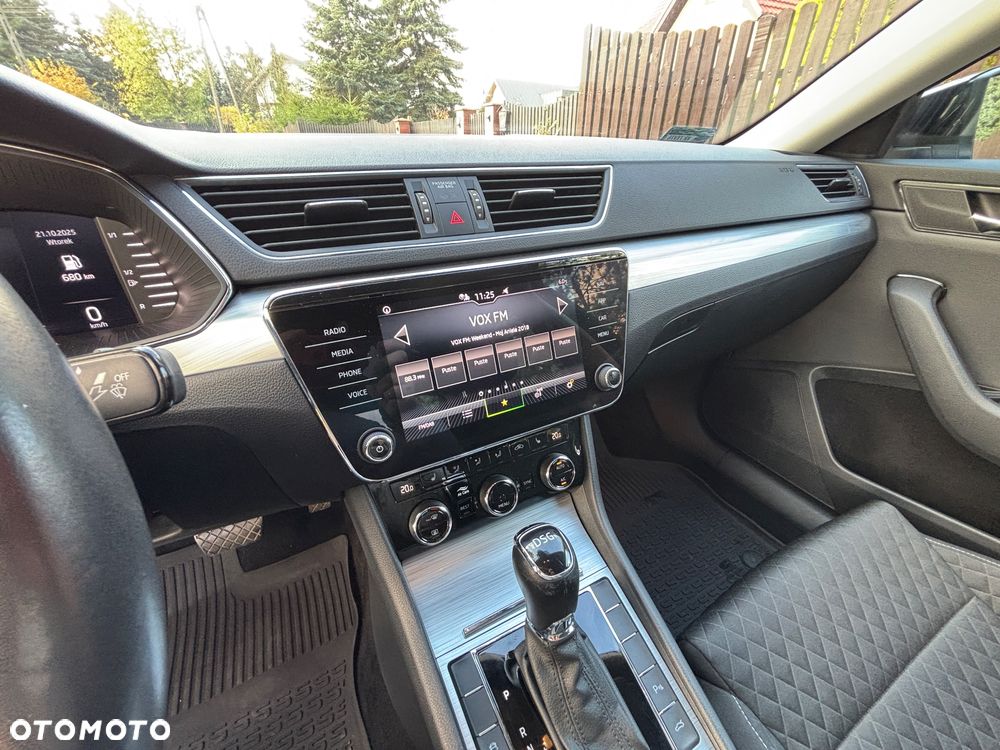 Skoda Superb 2.0 TSI Ambition DSG - 9