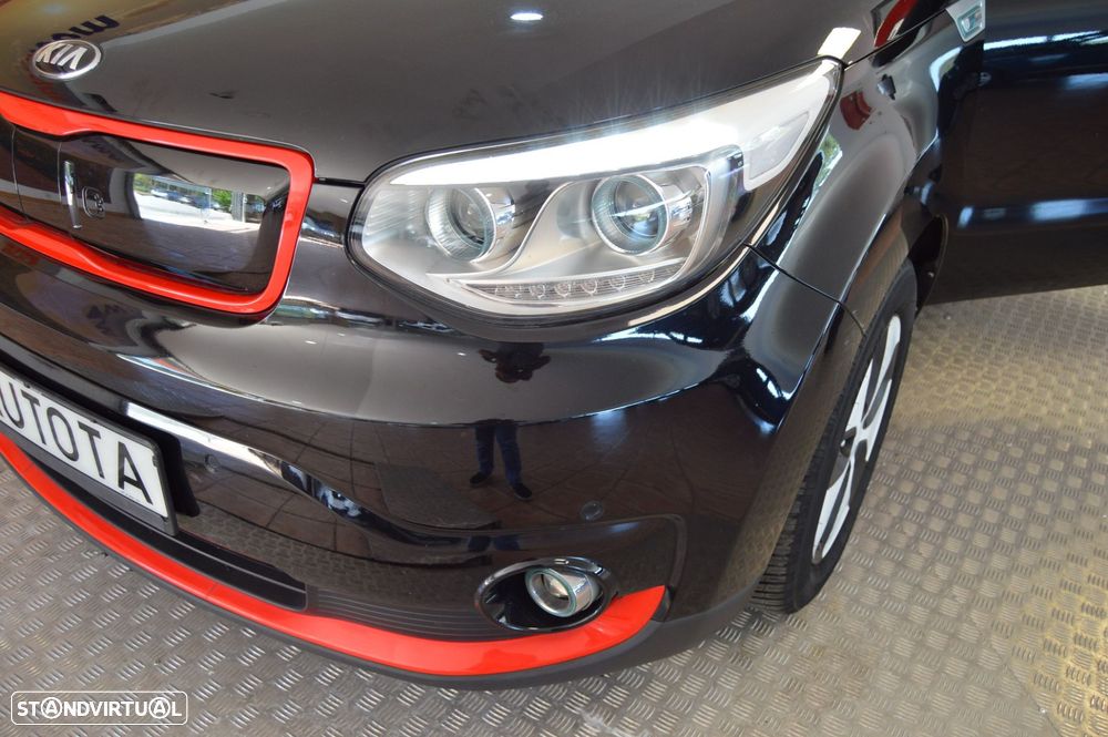 Kia e-Soul EV - 11