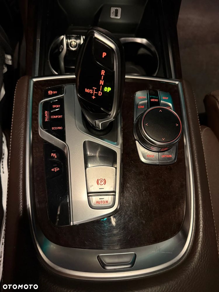 BMW Seria 7 730d xDrive - 21