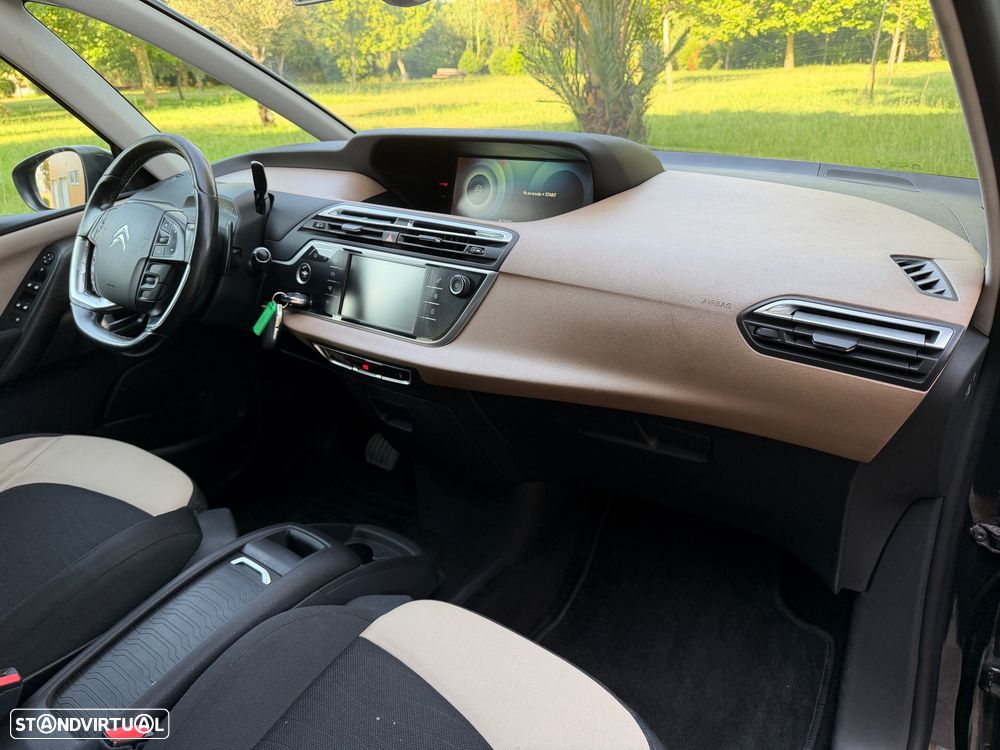 Citroën C4 Grand Picasso 1.6 e-HDi Collection ETG6 J17 - 21