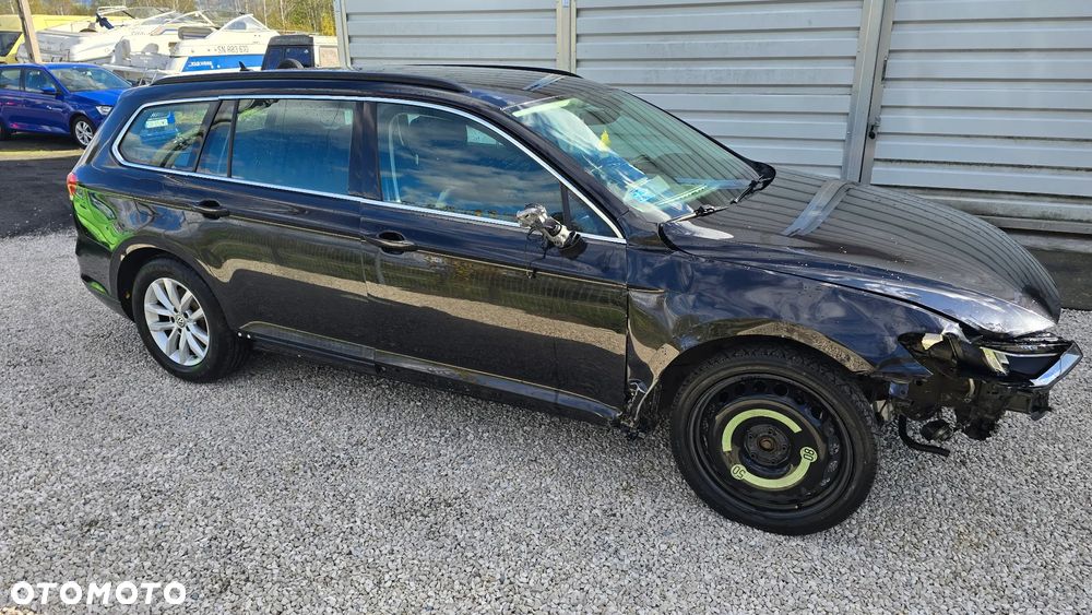 Volkswagen Passat - 10