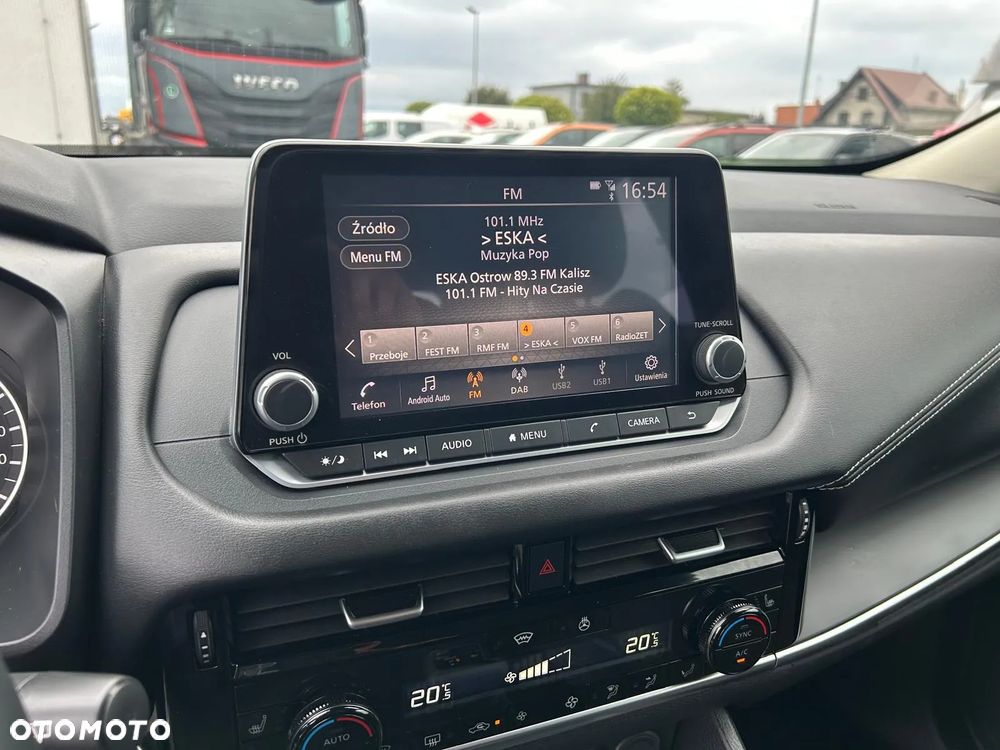 Nissan Qashqai 1.3 DIG-T mHEV N-Connecta Xtronic - 19