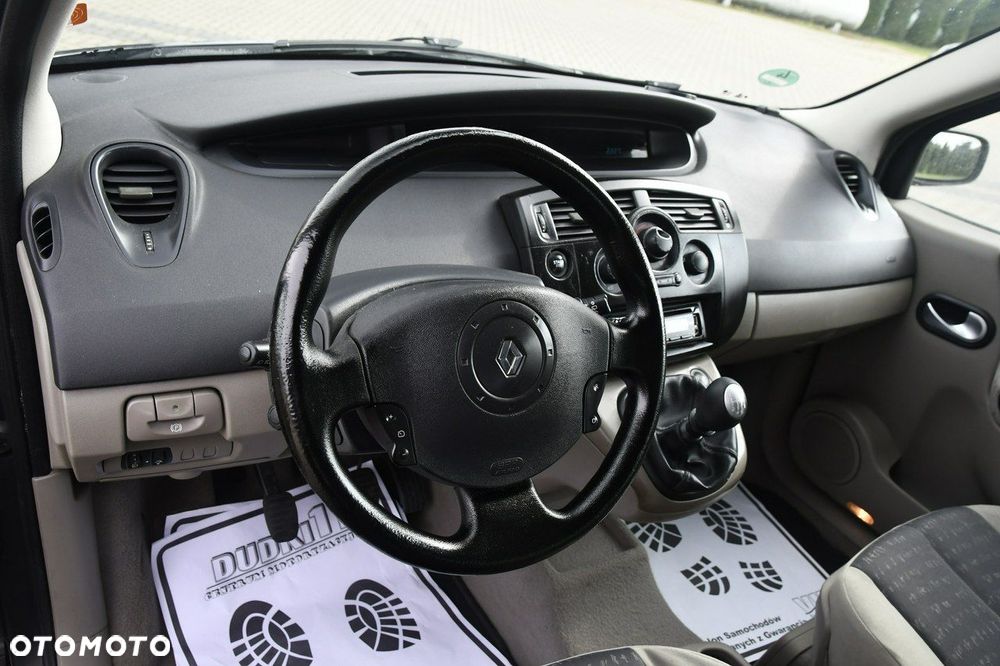 Renault Grand Scenic - 15