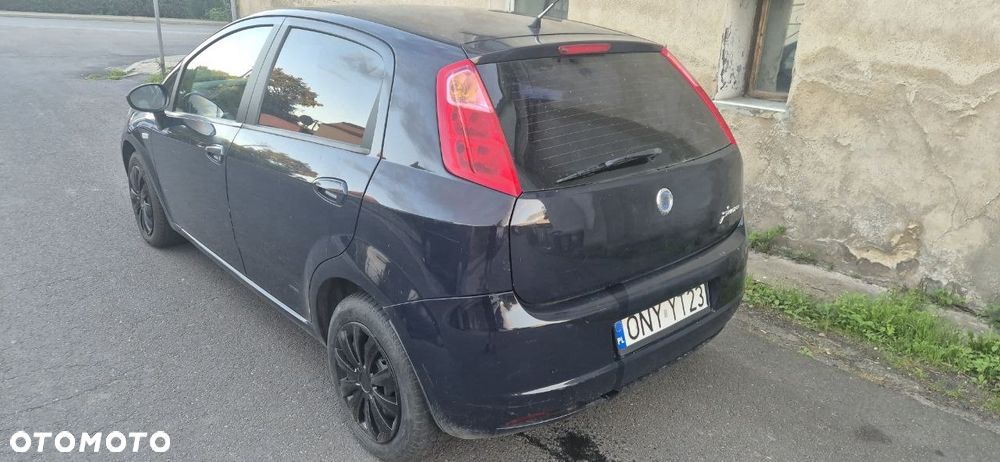 Fiat Punto 1.4 16V Dynamic - 2