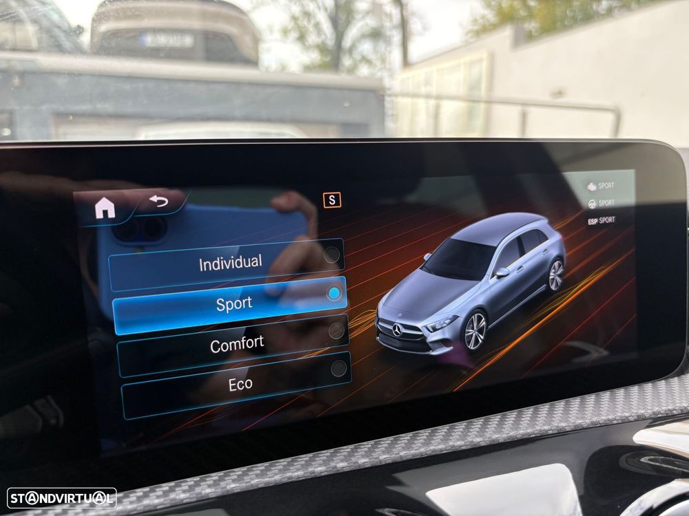 Mercedes-Benz A 200 Style Plus Aut. - 41