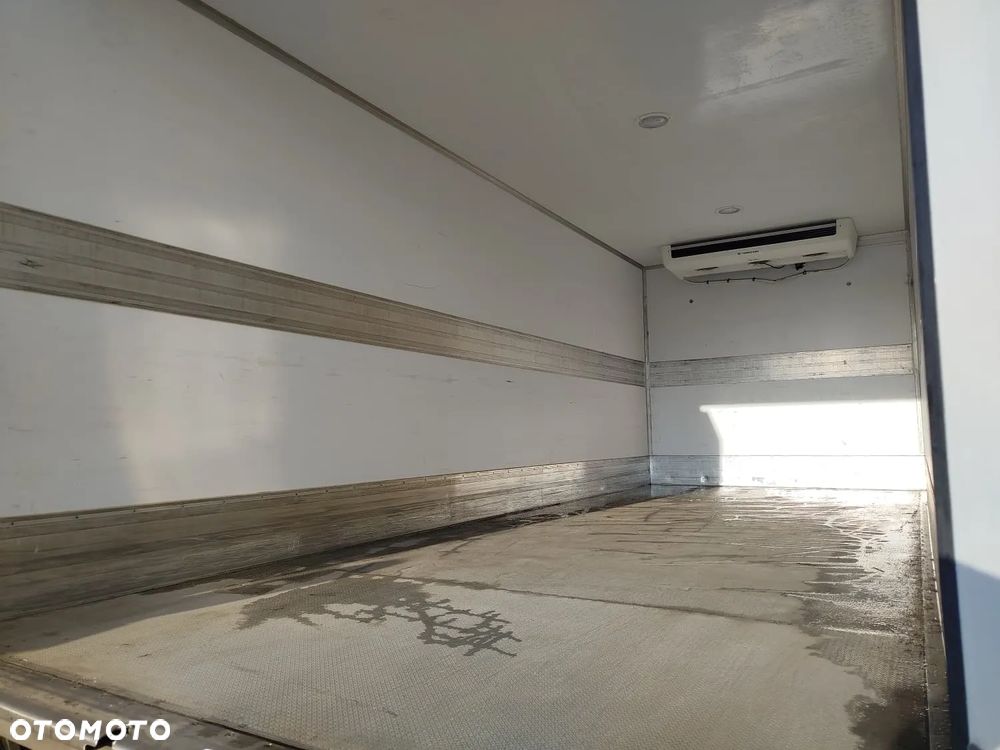 ZABUDOWA KONTENER PAKA SKRZYNIA ŁADUNKOWA CHŁODNIA IZOTERMA MAGAZYN GARAŻ AGREGAT - 4