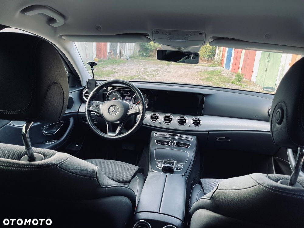 Mercedes-Benz Klasa E 220 d Business Edition 9G-TRONIC - 13