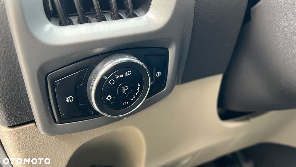 Ford Transit Custom 300 L2H1 Ambiente (bryg.) - 12