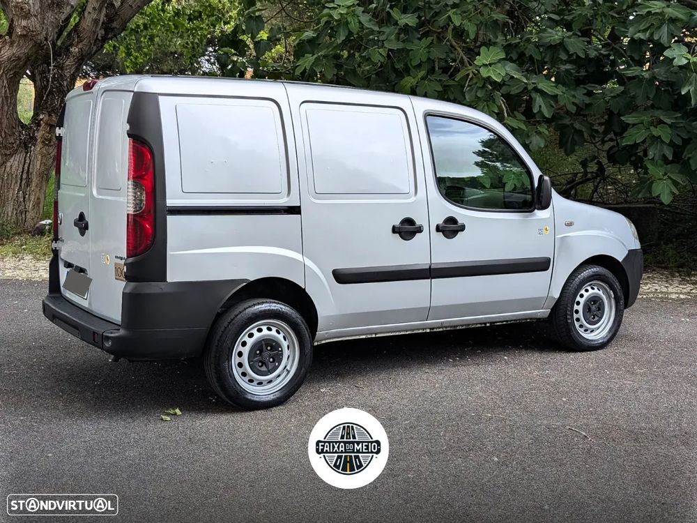 Fiat Dobló - 4