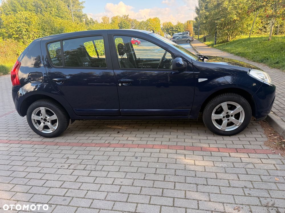 Dacia Sandero 1.2 16V Laureate II - 4