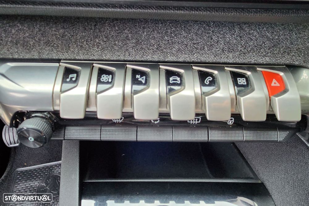 Peugeot 3008 1.6 BlueHDi Allure - 32