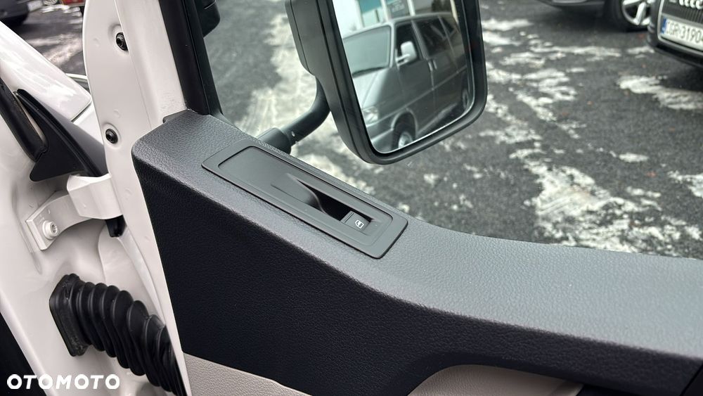 Volkswagen Transporter T6 - 11